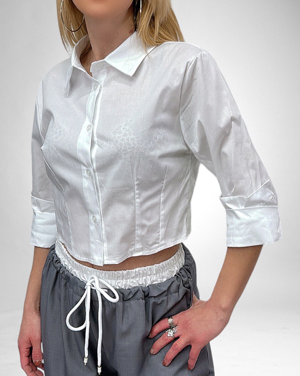 ♥style PL 45200   (Onesize)   Crop πουκάμισο Λευκό (White) Μακρύ Μανίκι Onesize  Καλύπτει S μέχρι L Στήθος: 90εκ  Μήκος: 45εκ Σύνθεση:  95%cotton 5%elastane