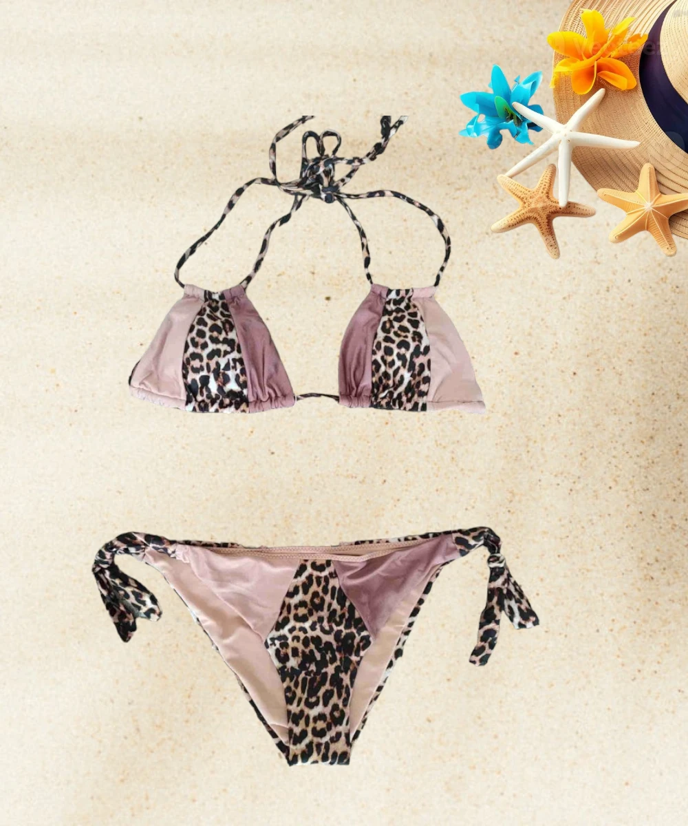 Μπικίνι μαγιό 3χρωμία Animal Print Ροζ C (Rose) Animal print μπικίνι brazil με κορδονάκι στα πλαϊνά του κάτω μέρους. Μπούστο τριγωνάκι με αποσπώμενη ενίσχυση που δένει γύρω από τον λαιμό και στην πλάτη για τέλεια εφαρμογή.