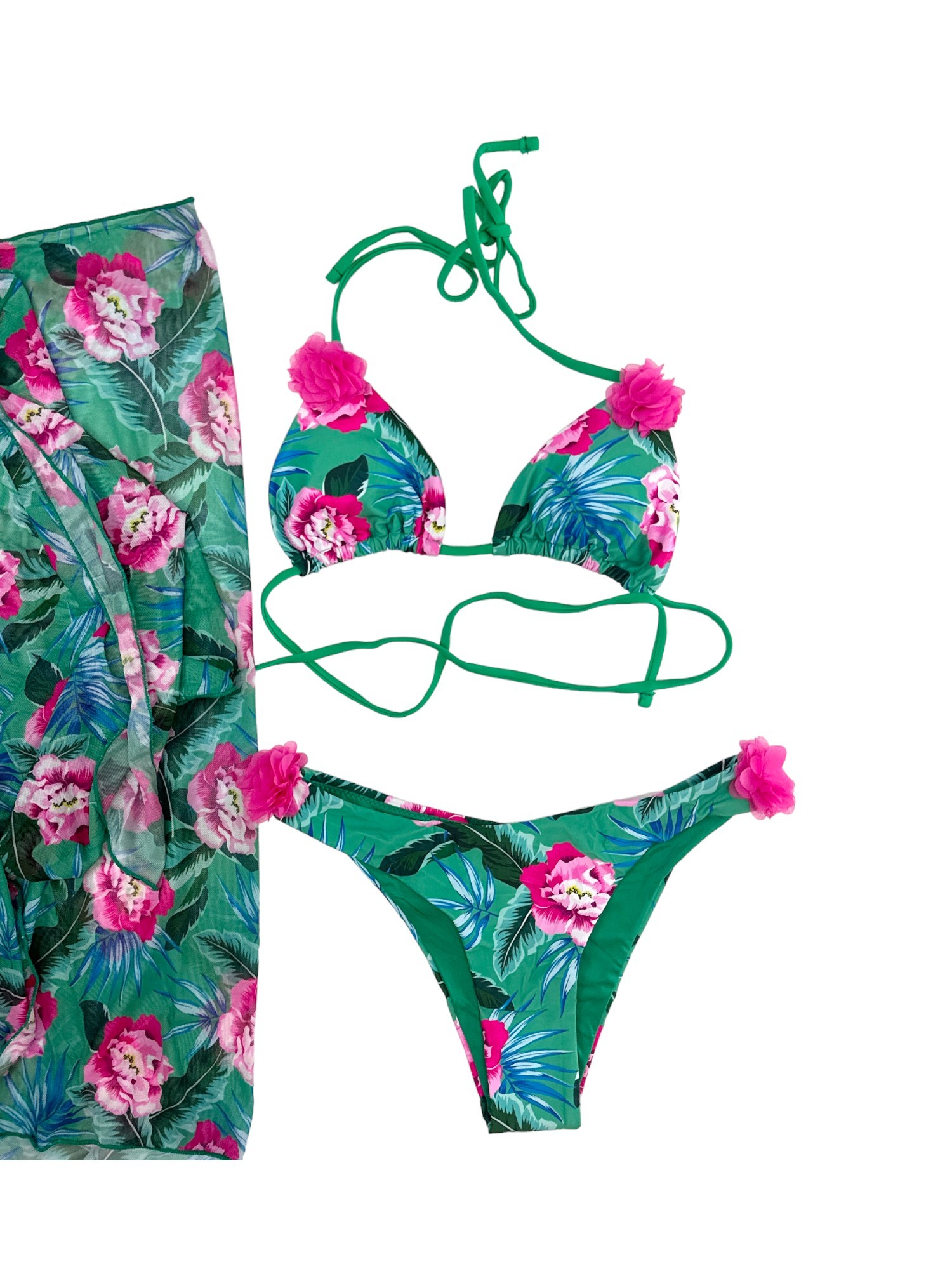 Bikini με παρεό και λουλουδάκια  3d Πολύχρωμο floral - λουλουδένιο τύπωμα Μπούστο τριγωνάκι με αποσπώμενη ενίσχυση που δένει γύρω από τον λαιμό και στην πλάτη για τέλεια εφαρμογή. Και στα δύο έχει ροζ λουλούδια