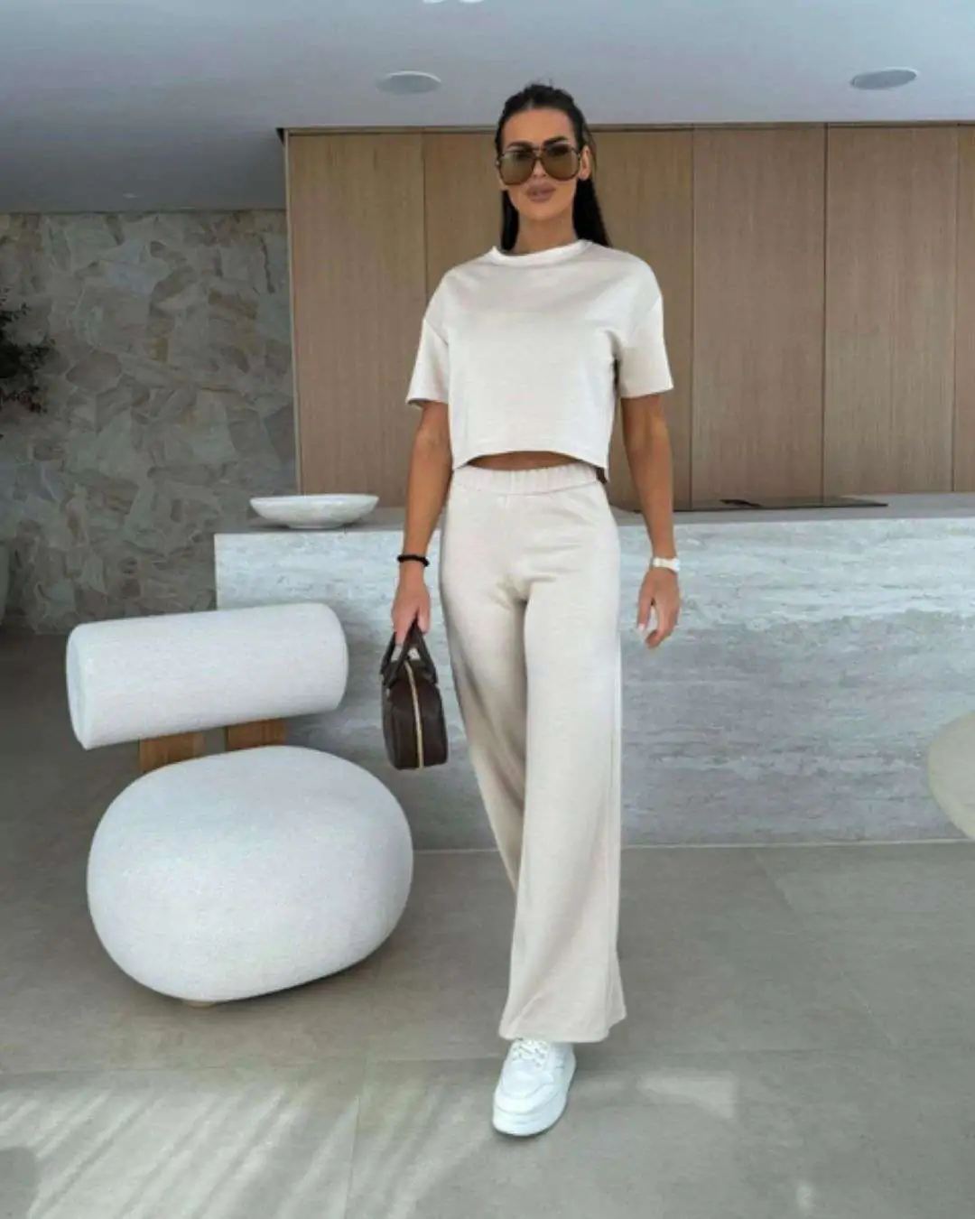 Σετ Παντελόνι και Μπλούζα Κ/Μ Μπεζ - style EL 250220 Onesize ( S-XL)   Το απόλυτο cozy & stylish σετ για όλες τις ώρες! Ιδανικό για κάθε στιγμή της ημέρας σε άνετη γραμμή, στα must χρώματα της σεζόν !!