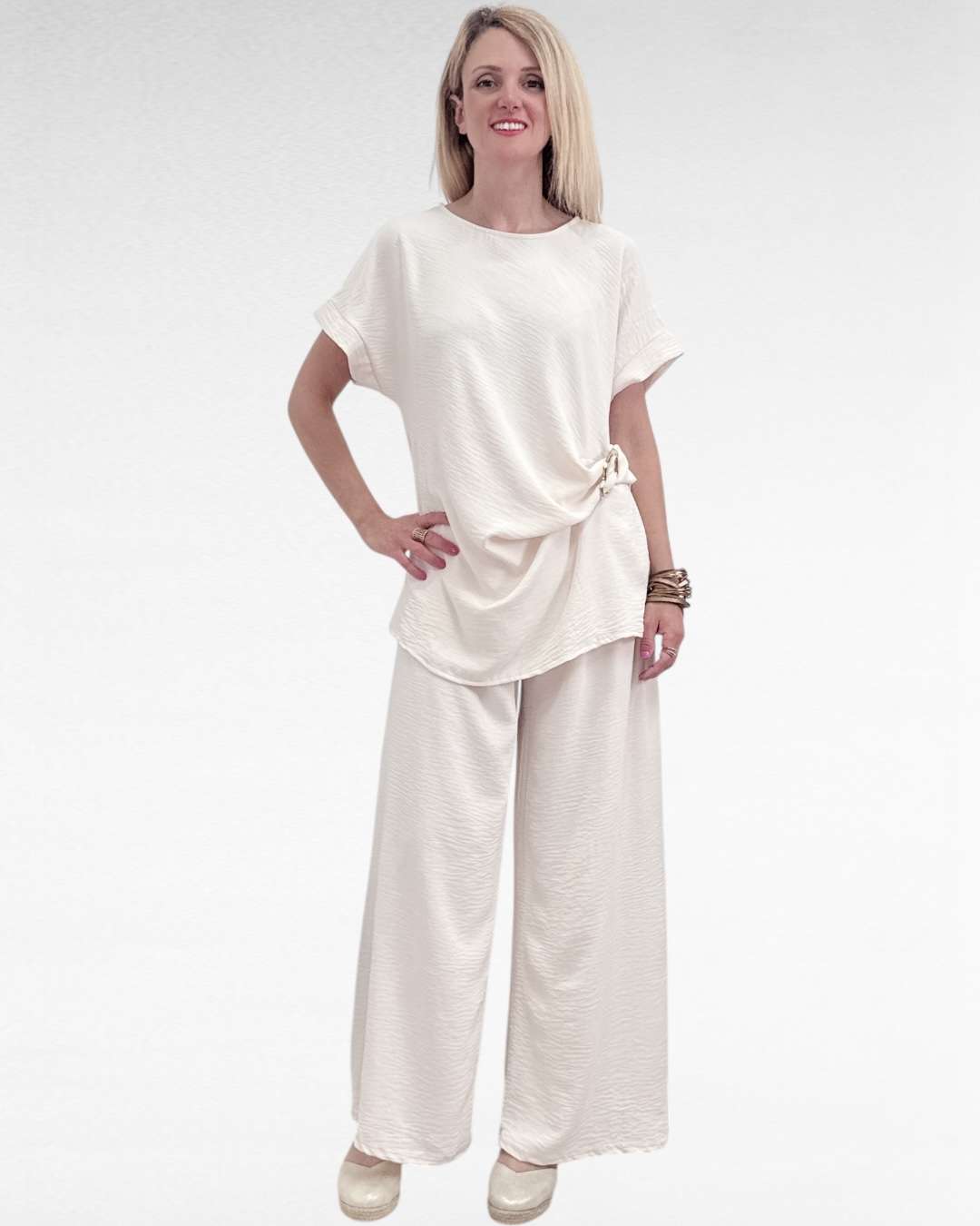 Μονόχρωμο Oversize Set με αγκράφα Μπεζ