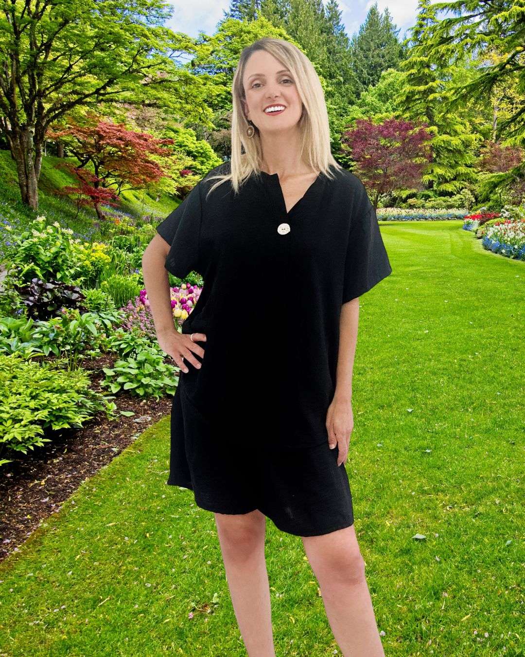 Σετ Βερμούδα & Μπλούζα μονόχρωμο Μαύρο – One Size Σετ 2 τεμαχίων: βερμούδα πάνω από το γόνατο & μπλούζα Βερμούδα: με λάστιχο στη μέση