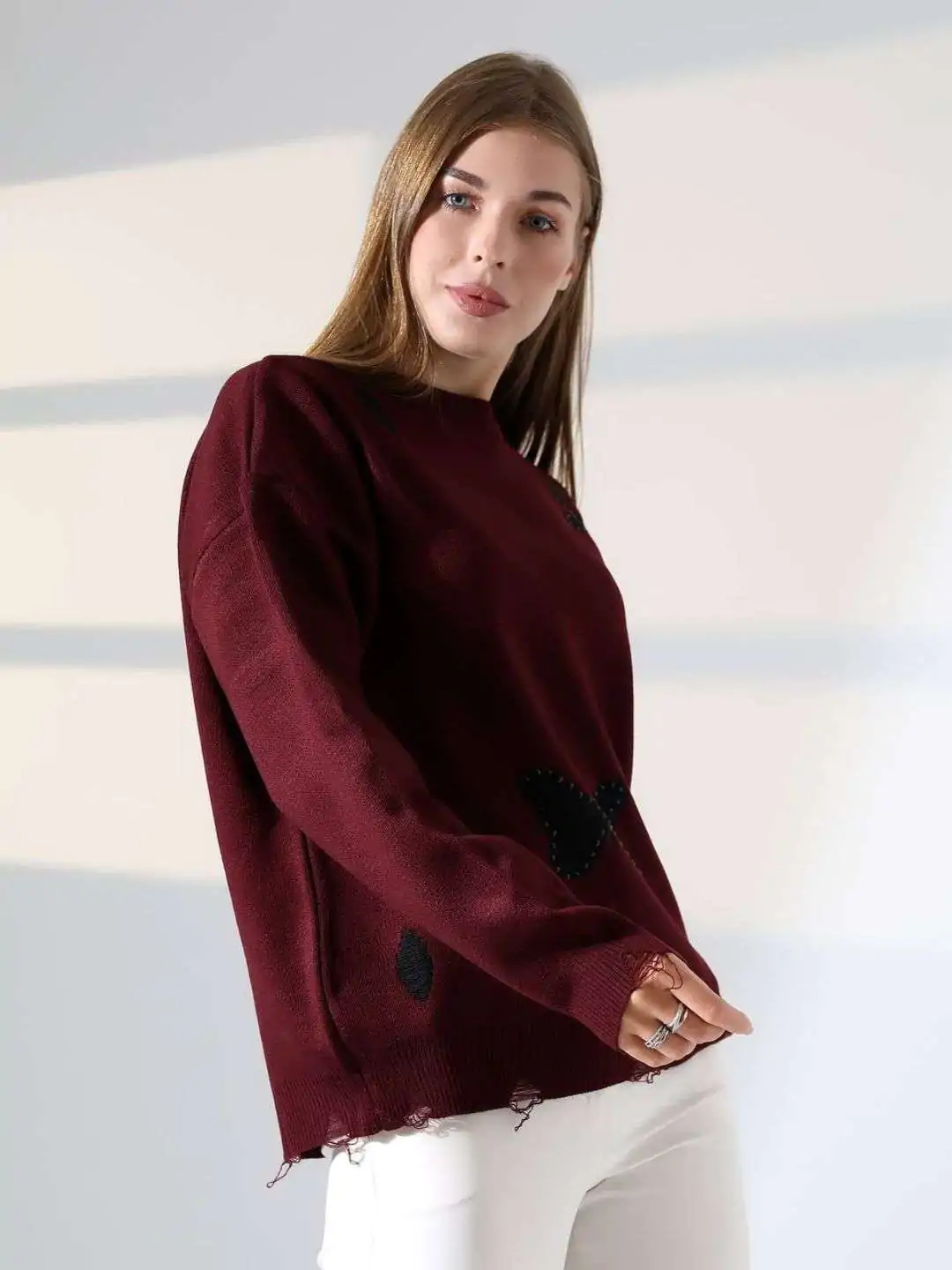 Γυναικείο Πλεκτό Πουλόβερ σε χαλαρή γραμμή - Πεταλούδες σε χρώμα μπορντό