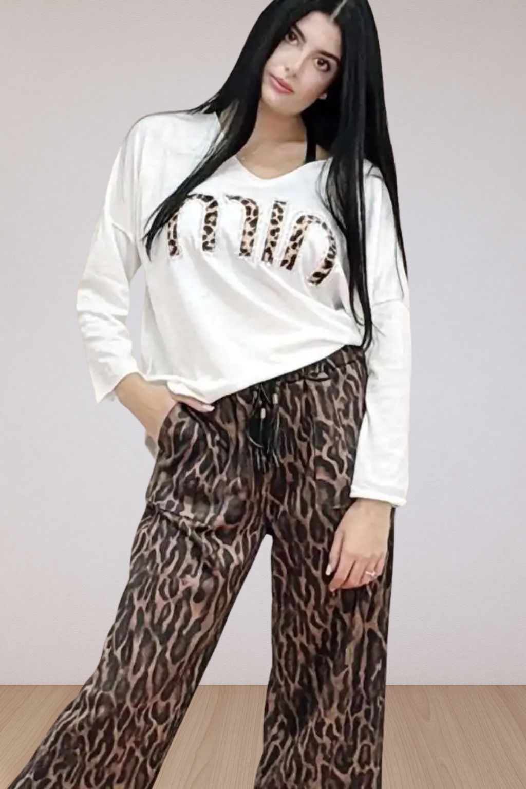 Animal Print Εκρού Μπλούζα Ιδανική για καθημερινές εμφανίσεις με στυλ, χωρίς καμία προσπάθεια.